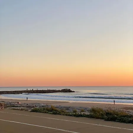 House Upscale With Pool