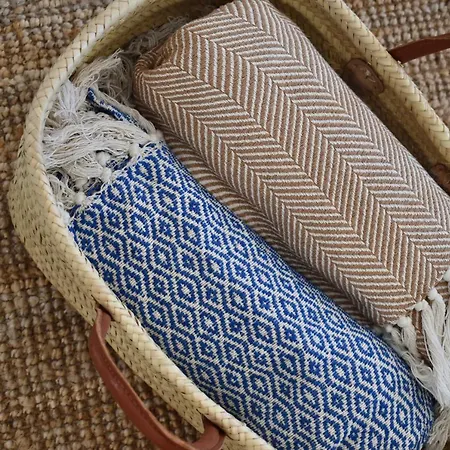 House Upscale With Pool