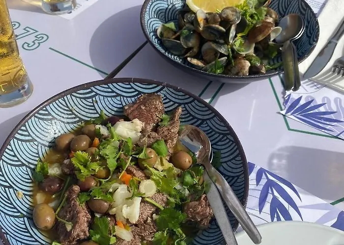 House Upscale With Pool *