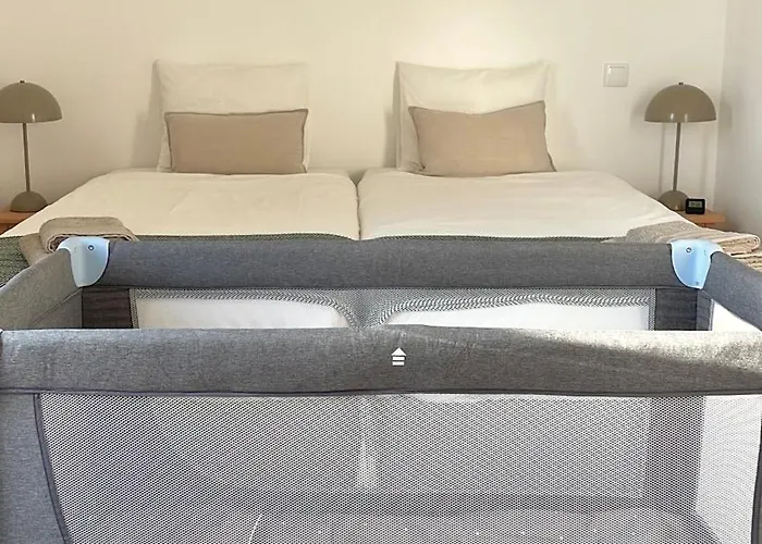 House Upscale With Pool