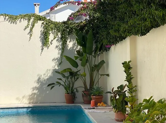 House Upscale With Pool Villa *