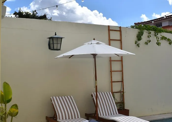 House Upscale With Pool Villa Costa de Caparica